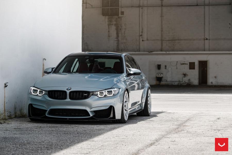  BMW M3 Sedan on Vossen Wheels (VFS10) 2017 года  (фото 3 из 17)
